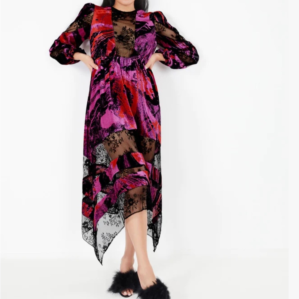 Selena dress